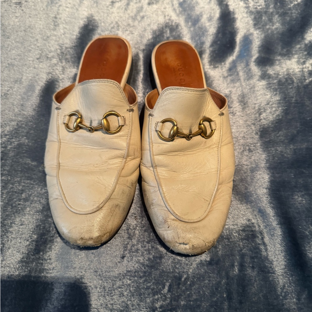 Gucci Ivory slides